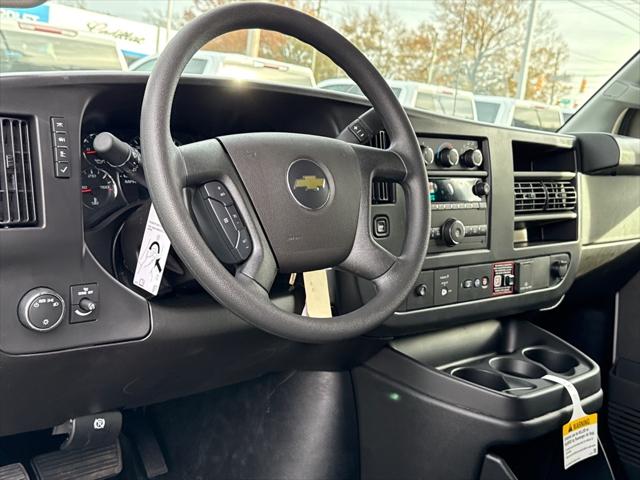 2025 Chevrolet Express Cargo Van RWD 2500 Extended Wheelbase WT