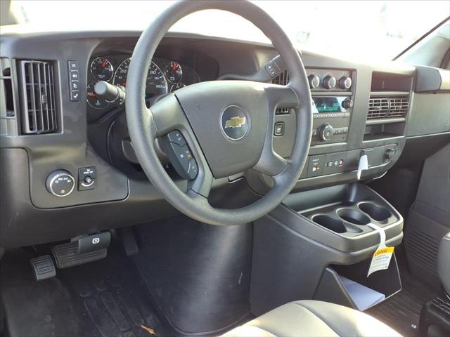 2025 Chevrolet Express Cargo Van RWD 2500 Regular Wheelbase WT
