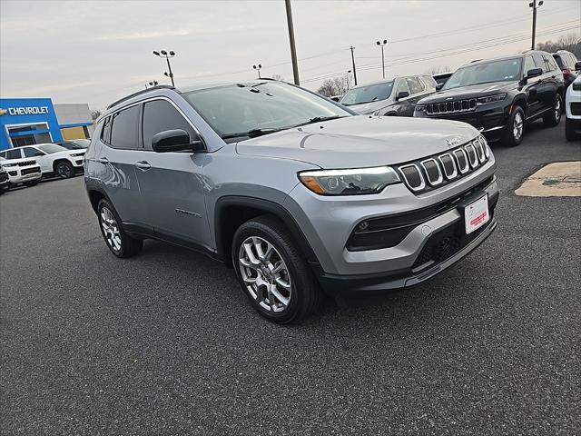 2022 Jeep Compass Latitude Lux 4x4 2022 Jeep Compass Latitude Lux 4x4