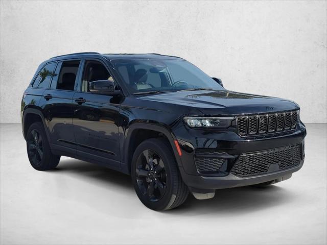 2023 Jeep Grand Cherokee Altitude 4x2