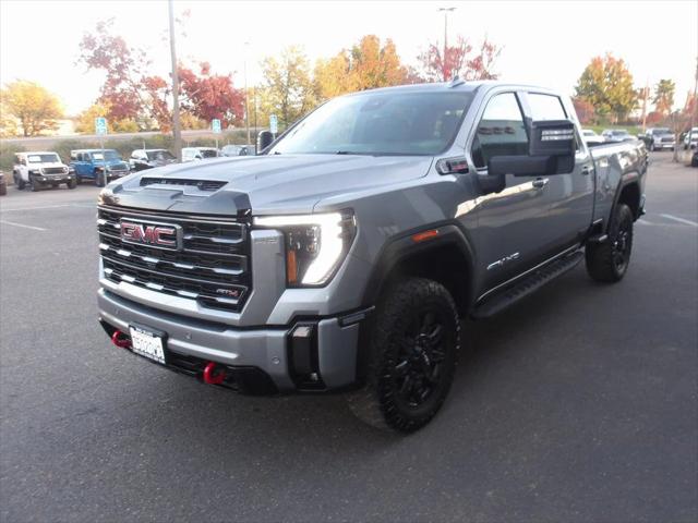 2024 GMC Sierra 2500HD 4WD Crew Cab Standard Bed AT4