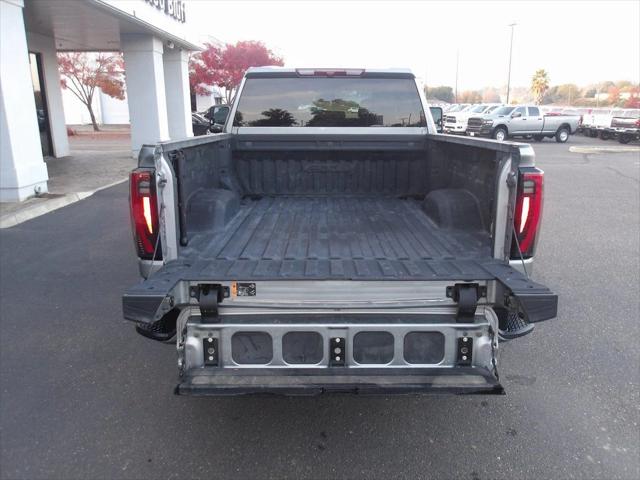 2024 GMC Sierra 2500HD 4WD Crew Cab Standard Bed AT4