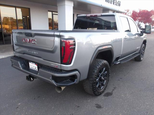 2024 GMC Sierra 2500HD 4WD Crew Cab Standard Bed AT4