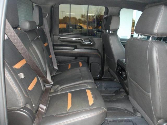 2024 GMC Sierra 2500HD 4WD Crew Cab Standard Bed AT4