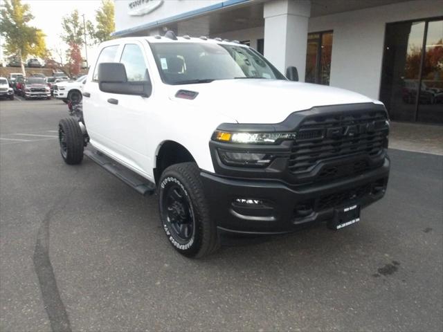 2025 RAM 2500 Tradesman Crew Cab 4x4 8 Box
