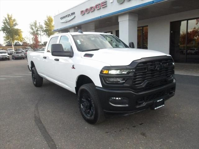 2025 RAM 3500 Tradesman Crew Cab 4x4 8 Box