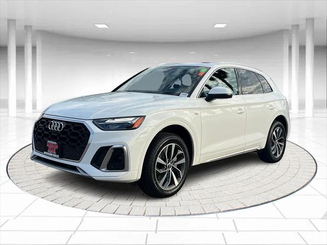 2023 Audi Q5 Premium Plus 45 TFSI S line quattro 2023 Audi Q5 Premium Plus 45 TFSI S line quattro