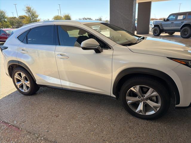 2017 Lexus NX 200t 200t 2017 Lexus NX 200t 200t