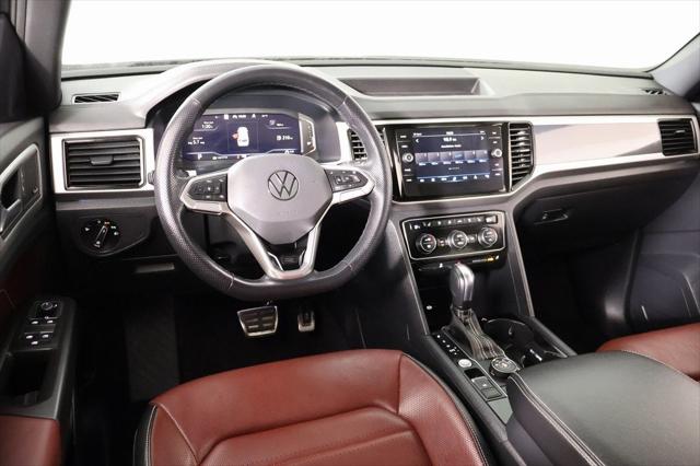 2022 Volkswagen Atlas Cross Sport 3.6L V6 SEL Premium R-Line