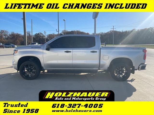 2022 Chevrolet Silverado 1500 4WD Crew Cab Short Bed Custom 2022 Chevrolet Silverado 1500 4WD Crew Cab Short Bed Custom