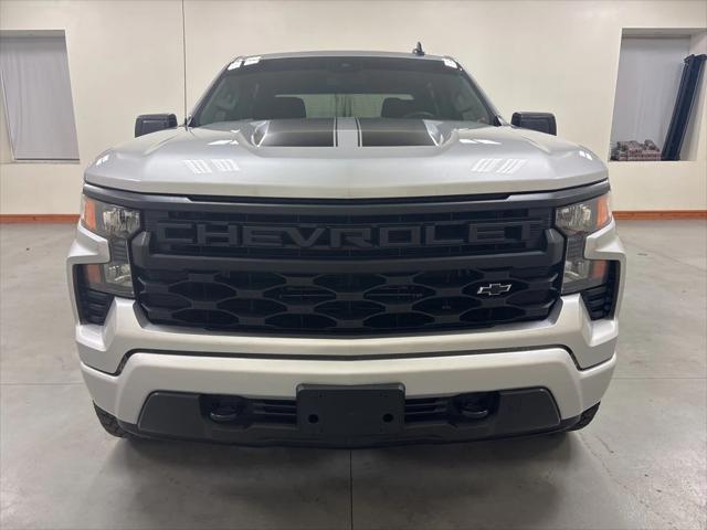 2022 Chevrolet Silverado 1500 4WD Crew Cab Short Bed Custom 2022 Chevrolet Silverado 1500 4WD Crew Cab Short Bed Custom