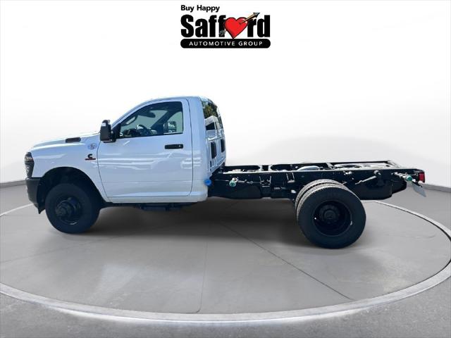 2025 RAM Ram 3500 Chassis Cab RAM 3500 TRADESMAN CHASSIS REGULAR CAB 4X4 60 CA 2025 RAM Ram 3500 Chassis Cab RAM 3500 TRADESMAN CHASSIS REGULAR CAB 4X4 60 CA