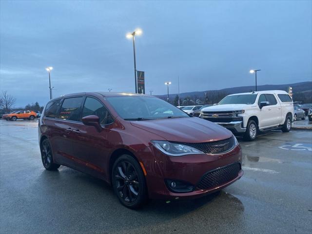 2020 Chrysler Pacifica Touring 2020 Chrysler Pacifica Touring