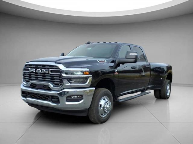 2026 RAM Ram 3500 RAM 3500 TRADESMAN CREW CAB 4X4 8 BOX