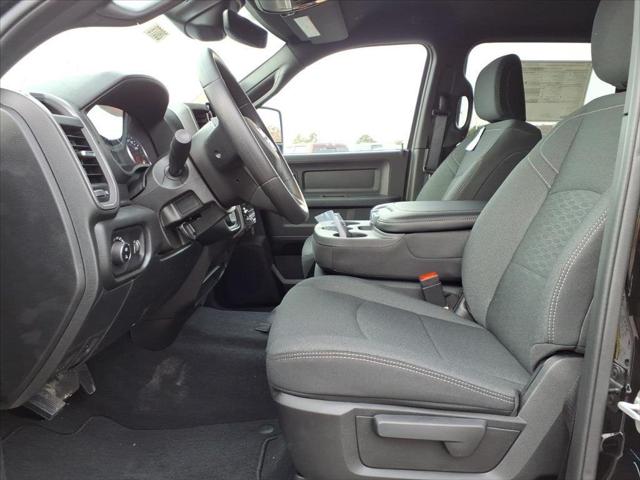 2026 RAM Ram 3500 RAM 3500 TRADESMAN CREW CAB 4X4 8 BOX