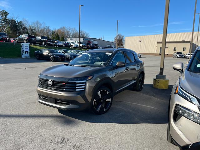 2025 Nissan Kicks SR FWD 2025 Nissan Kicks SR FWD