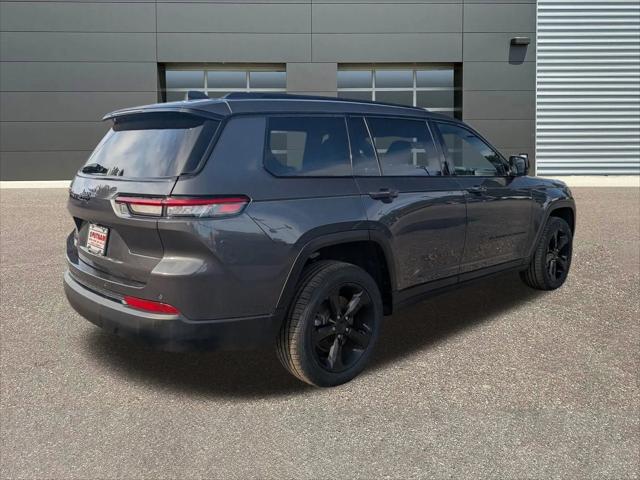 2022 Jeep Grand Cherokee L Altitude 4x4