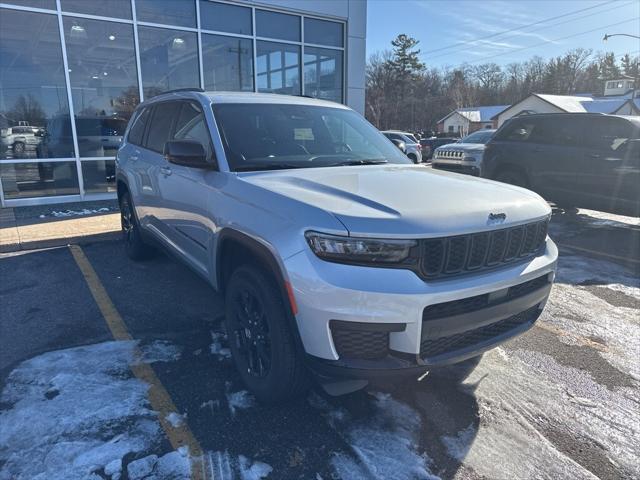 2025 Jeep Grand Cherokee L Altitude 4x4 2025 Jeep Grand Cherokee L Altitude 4x4