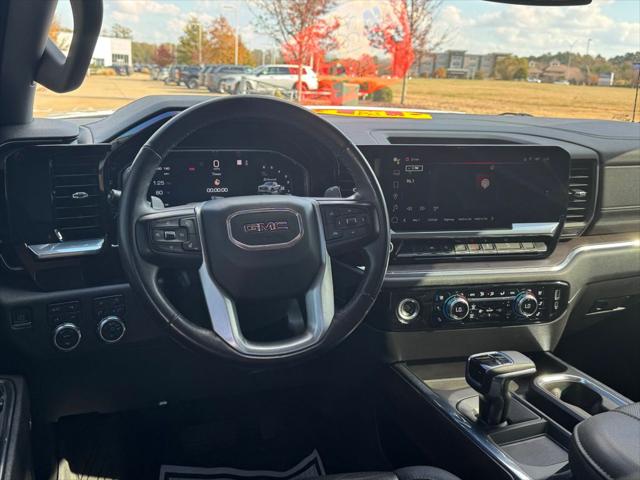 2023 GMC Sierra 1500 4WD Crew Cab Short Box SLT 2023 GMC Sierra 1500 4WD Crew Cab Short Box SLT