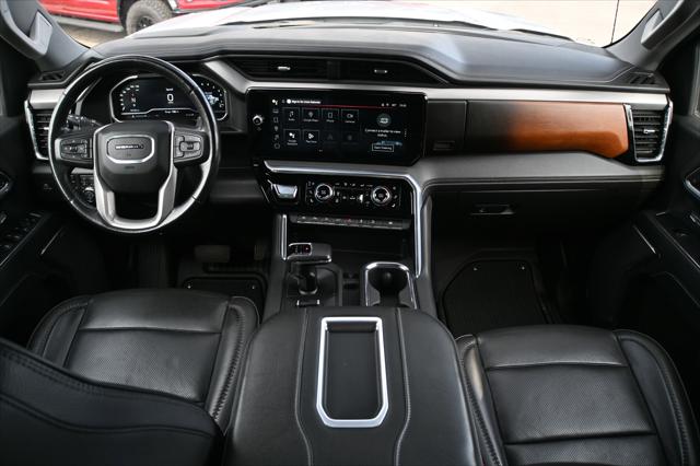 2022 GMC Sierra 1500 4WD Crew Cab Short Box Denali