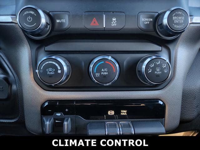 2024 RAM 2500 Big Horn Crew Cab 4x4 64 Box