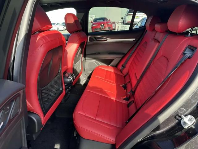 2025 Alfa Romeo Stelvio Sprint AWD