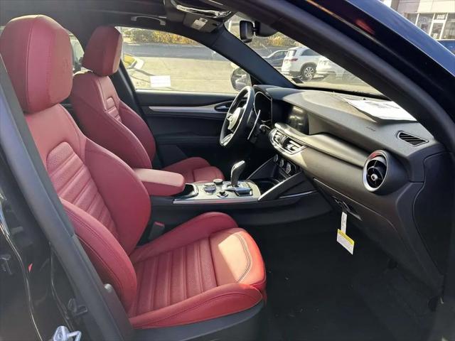 2025 Alfa Romeo Stelvio Sprint AWD