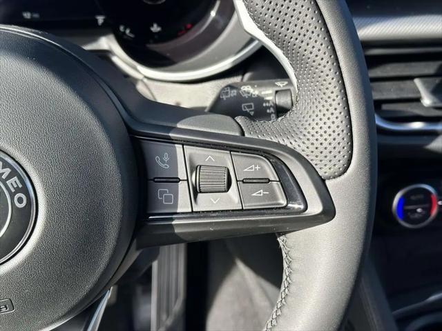 2025 Alfa Romeo Stelvio Sprint AWD