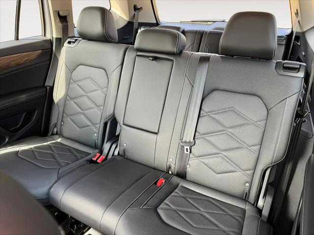 2025 Volkswagen Atlas 2.0T SE