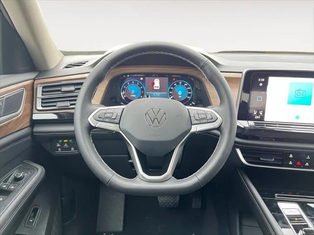 2026 Volkswagen Atlas SE with Technology