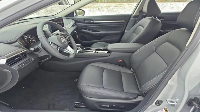 2025 Nissan Altima SL FWD