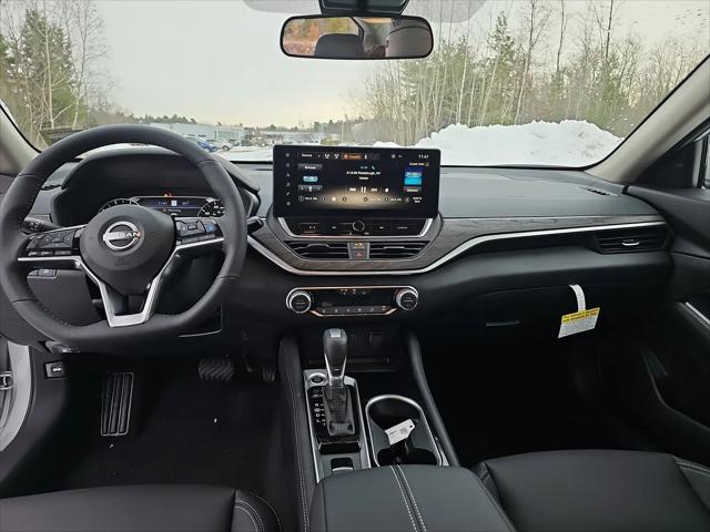 2025 Nissan Altima SL FWD