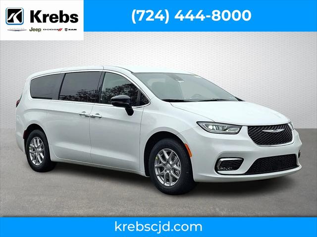 2026 Chrysler Pacifica Select for sale in Gibsonia, PA