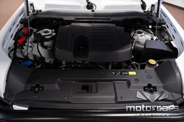 2022 Land Rover Defender 110 SE
