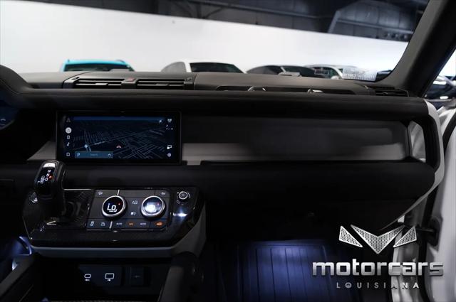 2022 Land Rover Defender 110 SE
