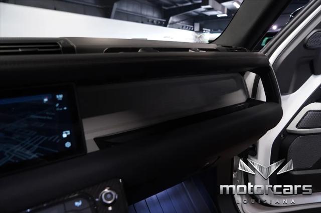 2022 Land Rover Defender 110 SE
