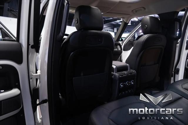 2022 Land Rover Defender 110 SE
