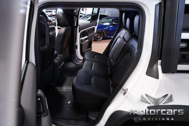 2022 Land Rover Defender 110 SE