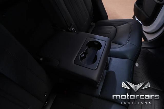2022 Land Rover Defender 110 SE