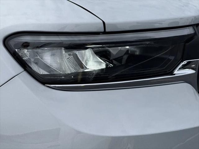 2025 Jeep Grand Cherokee L Laredo X 4x2