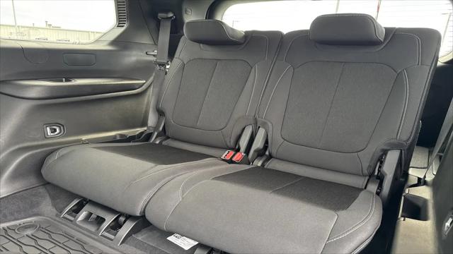 2025 Jeep Grand Cherokee L Laredo X 4x2
