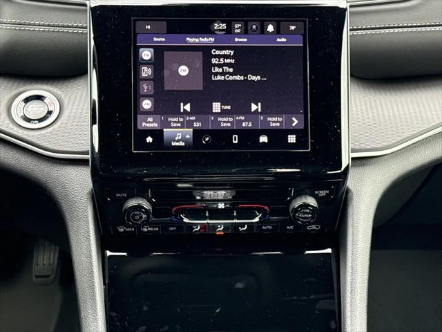2025 Jeep Grand Cherokee L Laredo X 4x2