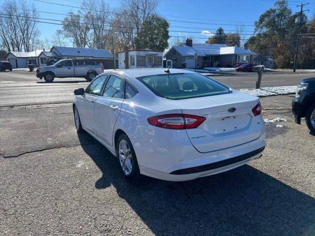 2016 Ford Fusion SE