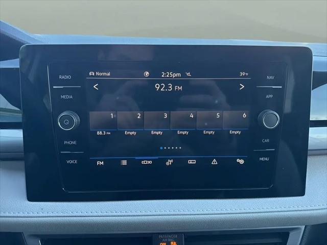 2026 Volkswagen Taos SEL