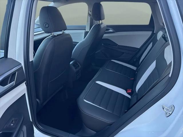 2026 Volkswagen Taos SEL