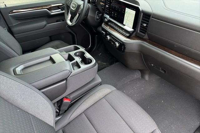 2026 GMC Sierra 2500HD Double Cab, Standard Bed, SLE, RWD