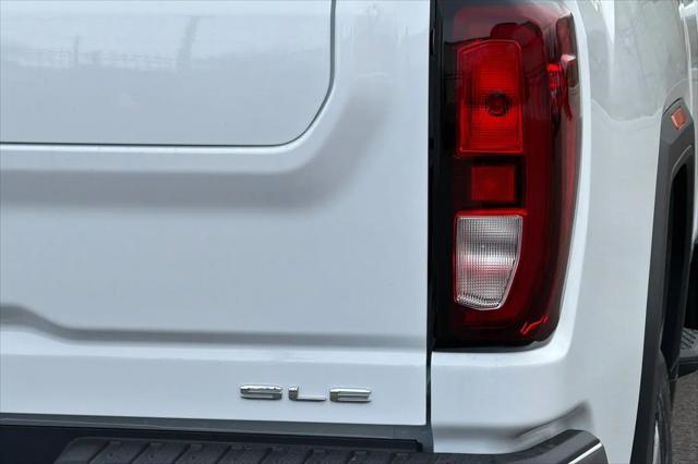 2026 GMC Sierra 2500HD Double Cab, Standard Bed, SLE, RWD