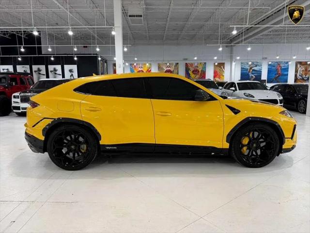2024 Lamborghini Urus Performante