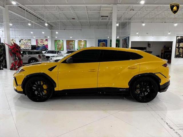 2024 Lamborghini Urus Performante