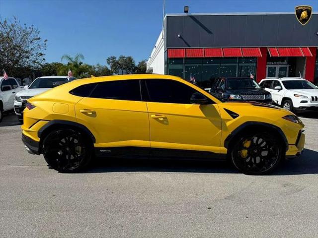 2024 Lamborghini Urus Performante